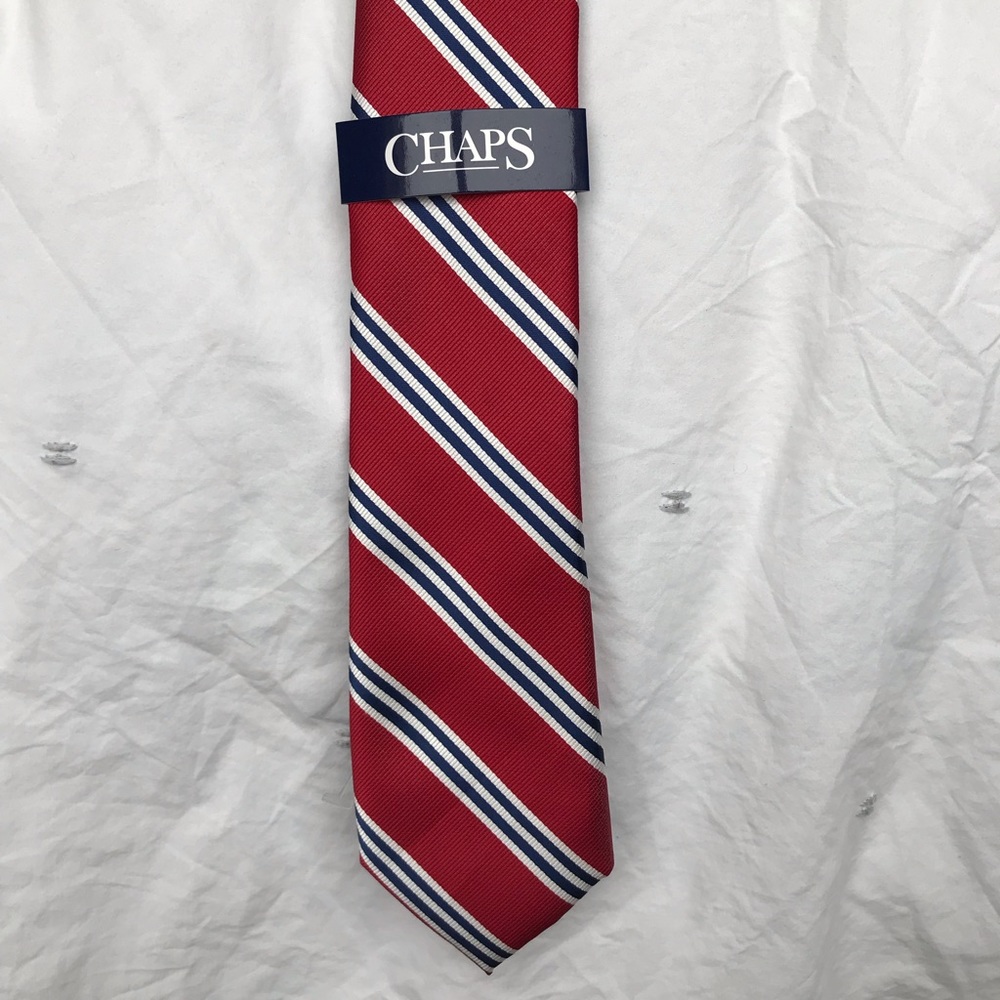 Red striped tie